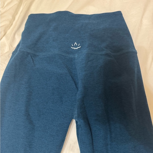 Women’s beyond yoga leggings - Picture 4 of 4